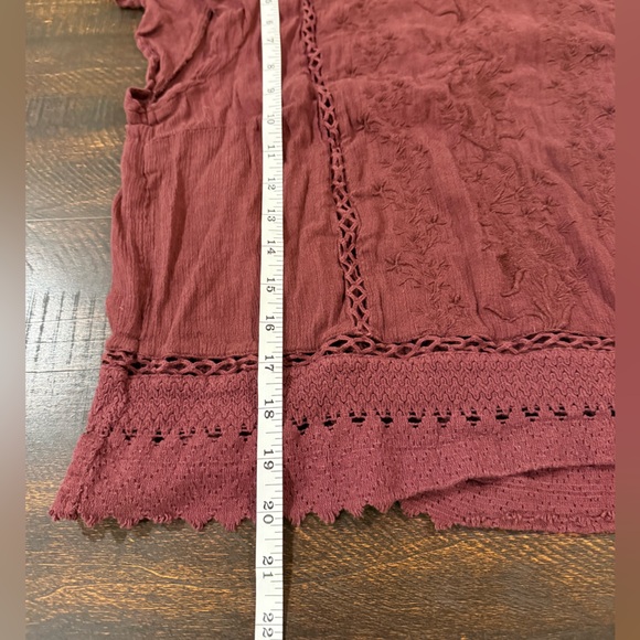 Abercrombie & Fitch Boho Embroidered Top Burgundy Crochet Trim XL - Picture 6 of 7